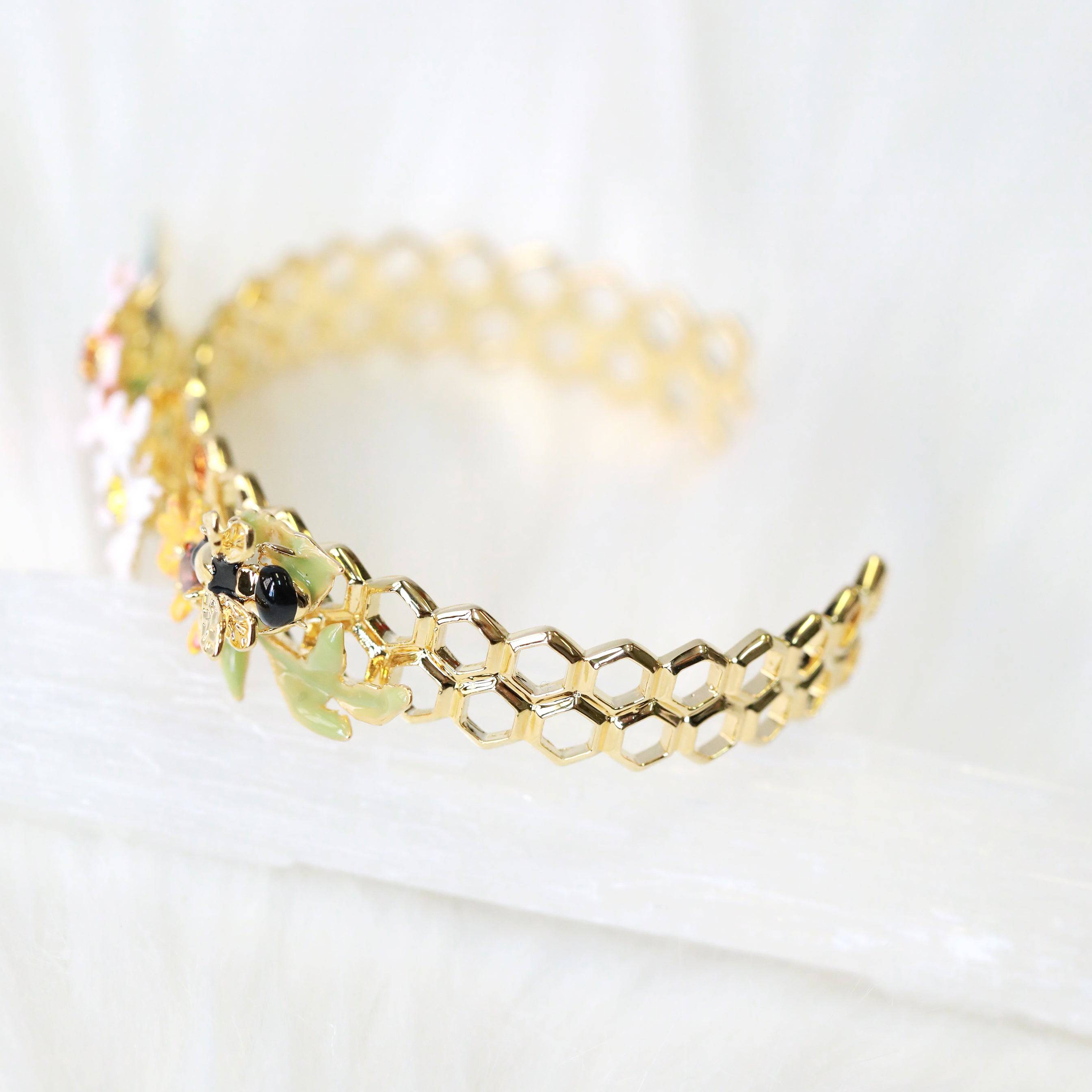 Floral Honeycomb Bracelet - The Gilded Witch