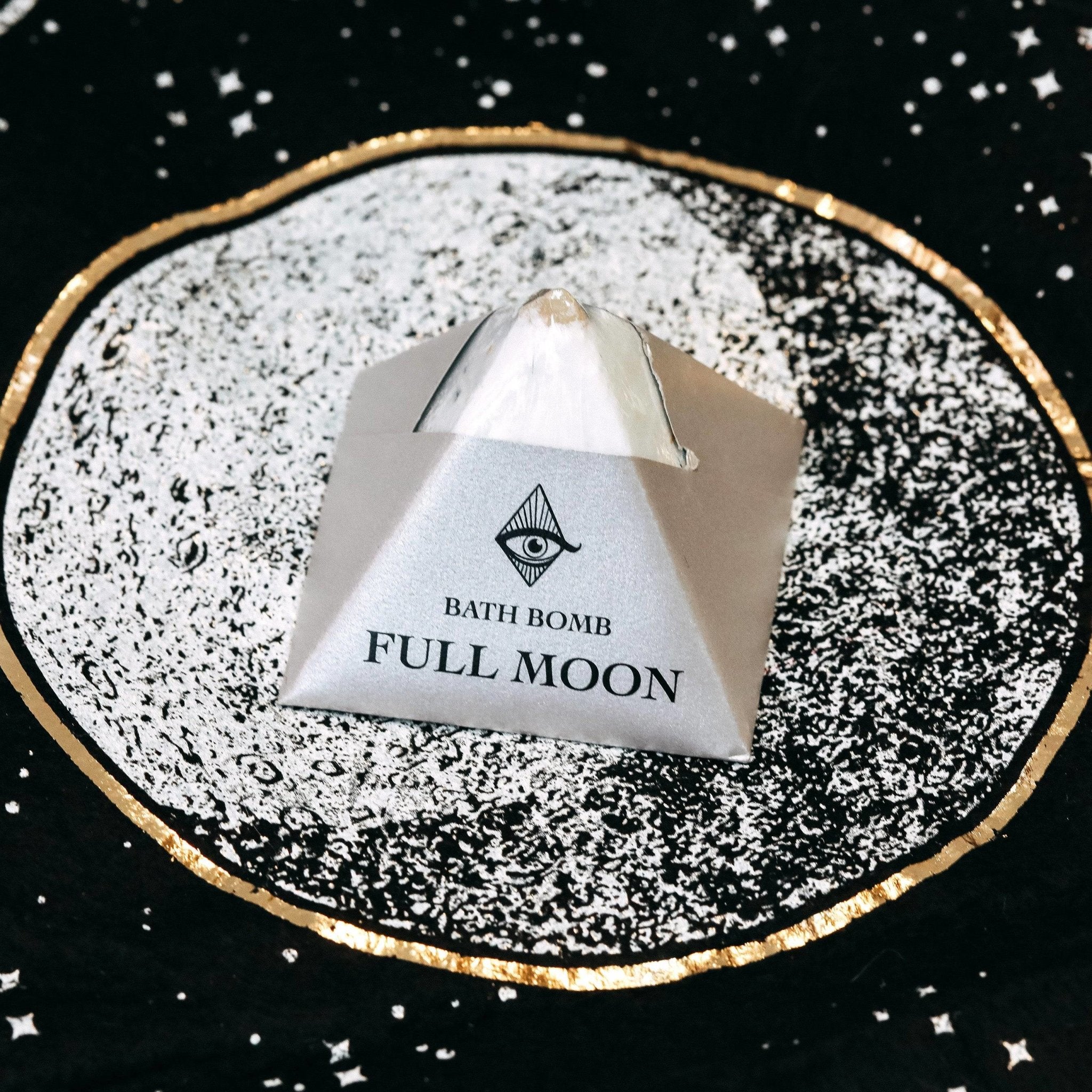 Full Moon Bath Bomb - Release & Renew - The Gilded Witch