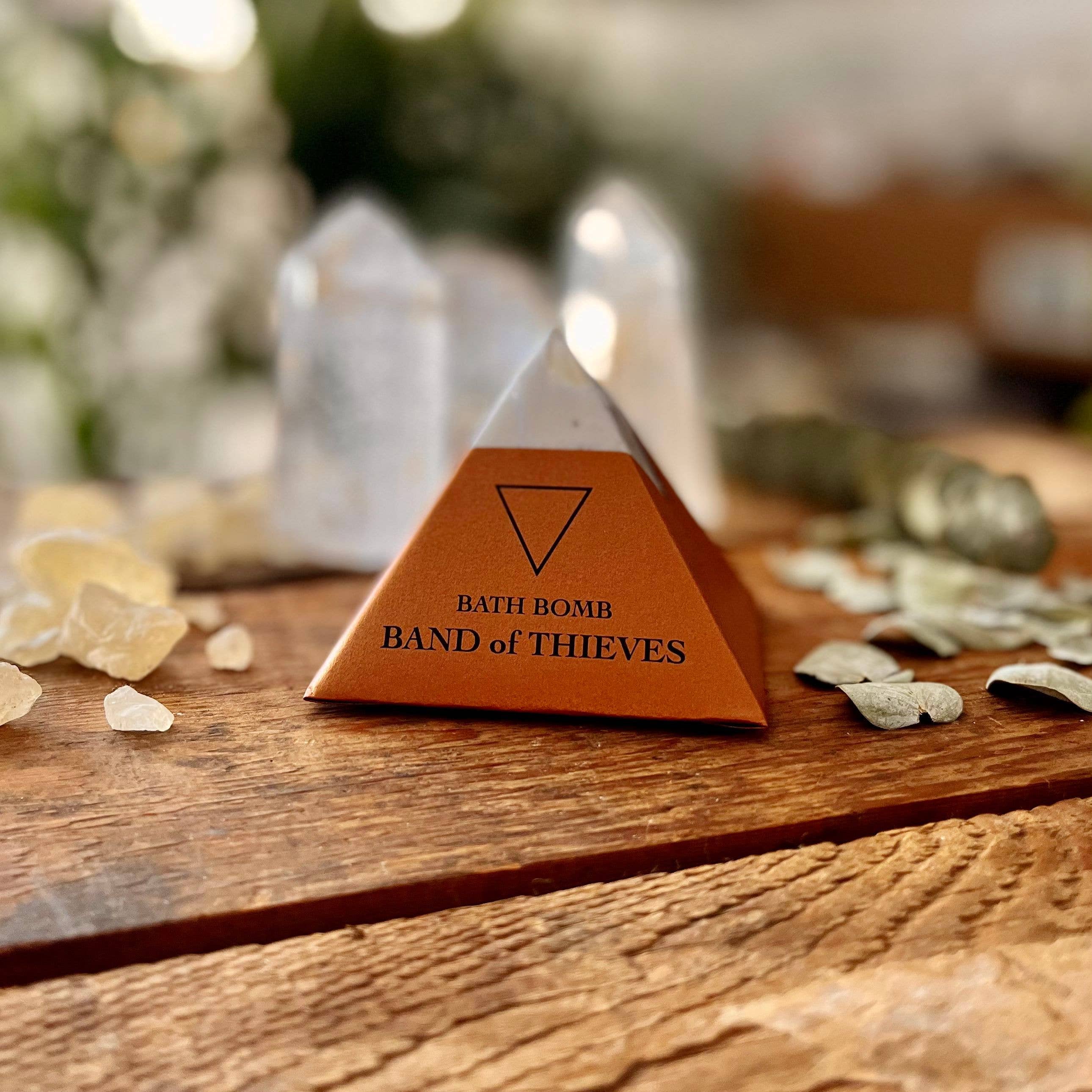 Band of Thieves Pyramid Bath Bomb - The Gilded Witch