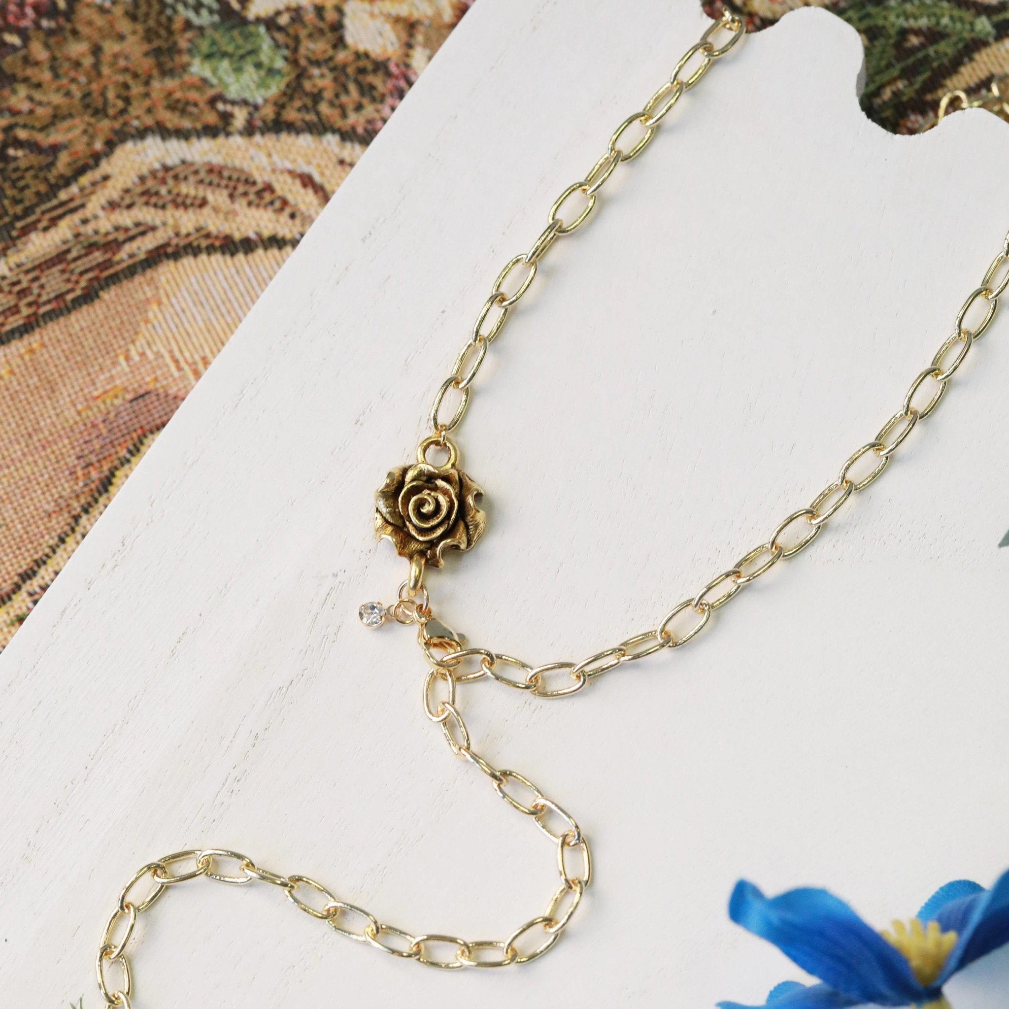 Golden Rose Lariat Necklace - The Gilded Witch