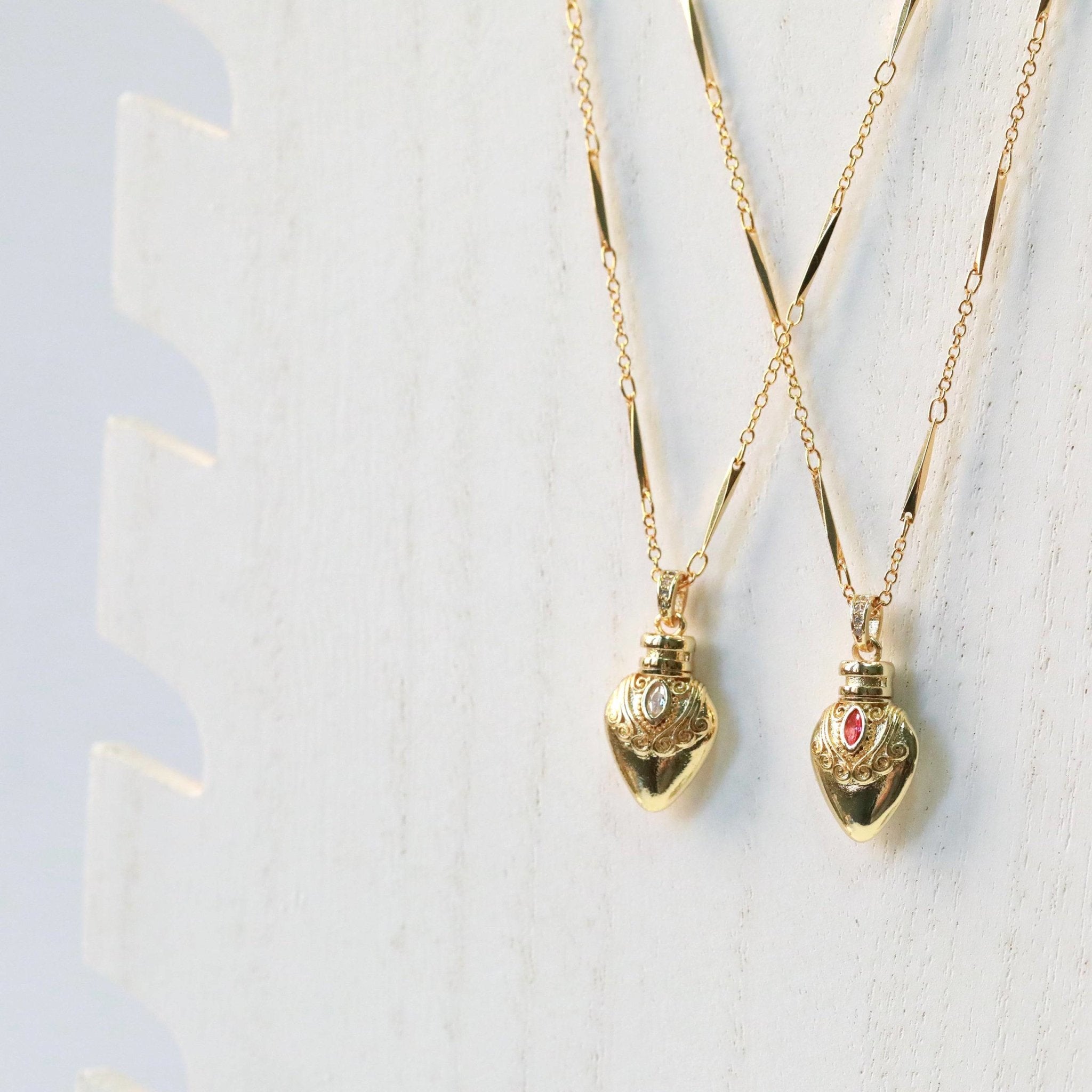 Elixer Necklace - The Gilded Witch