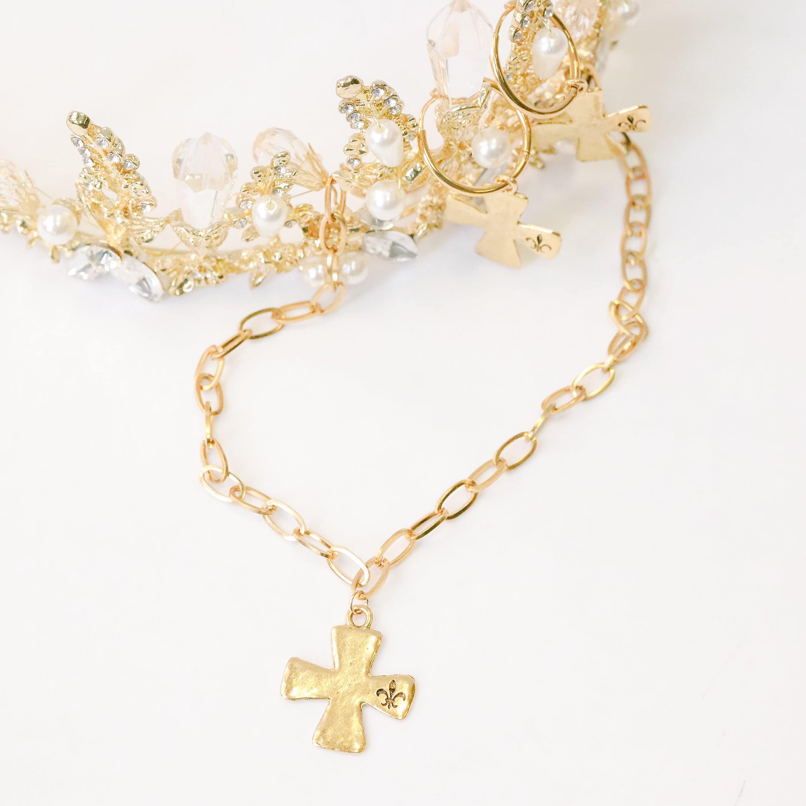 Paladin Necklace - The Gilded Witch
