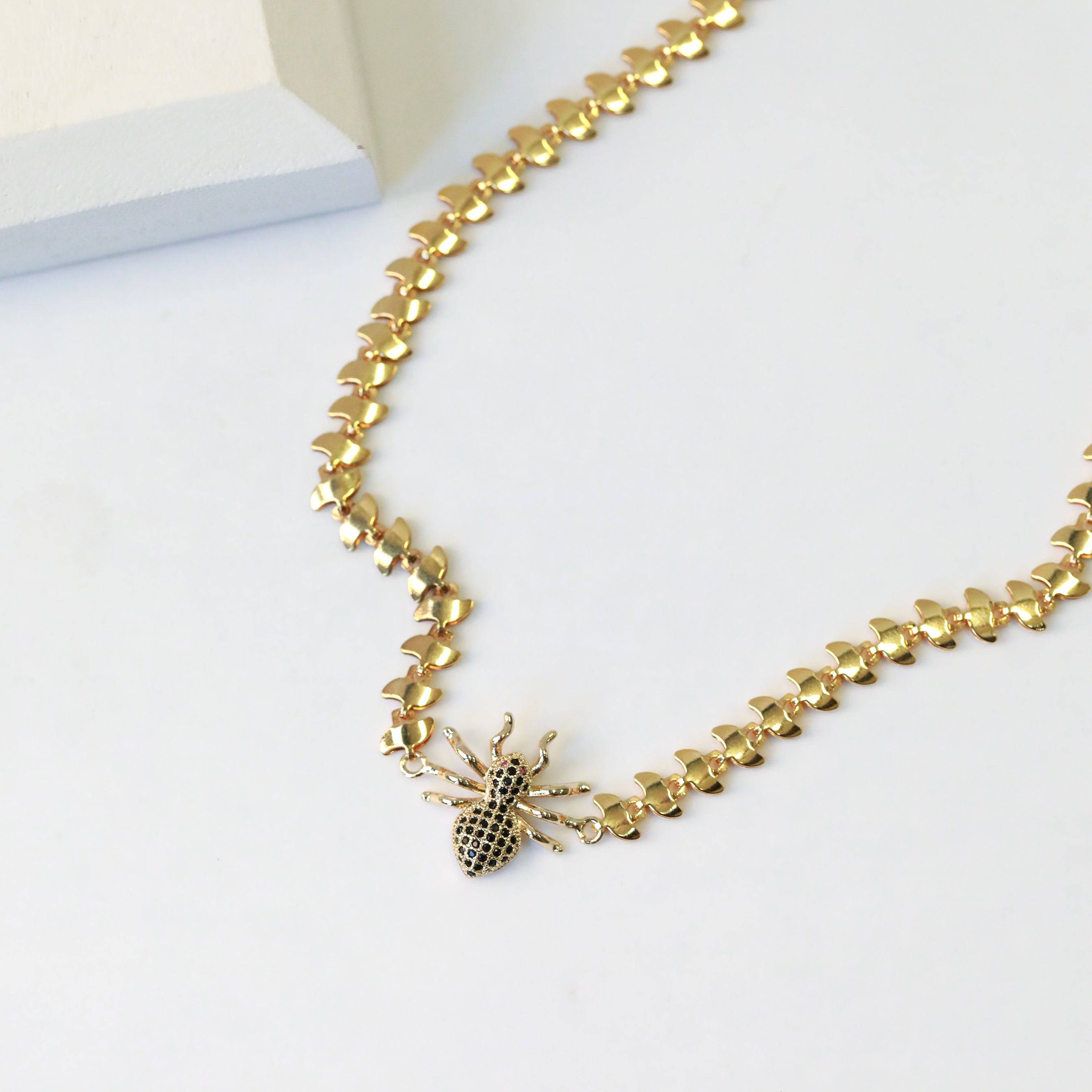 Sparkling Spider Choker - The Gilded Witch