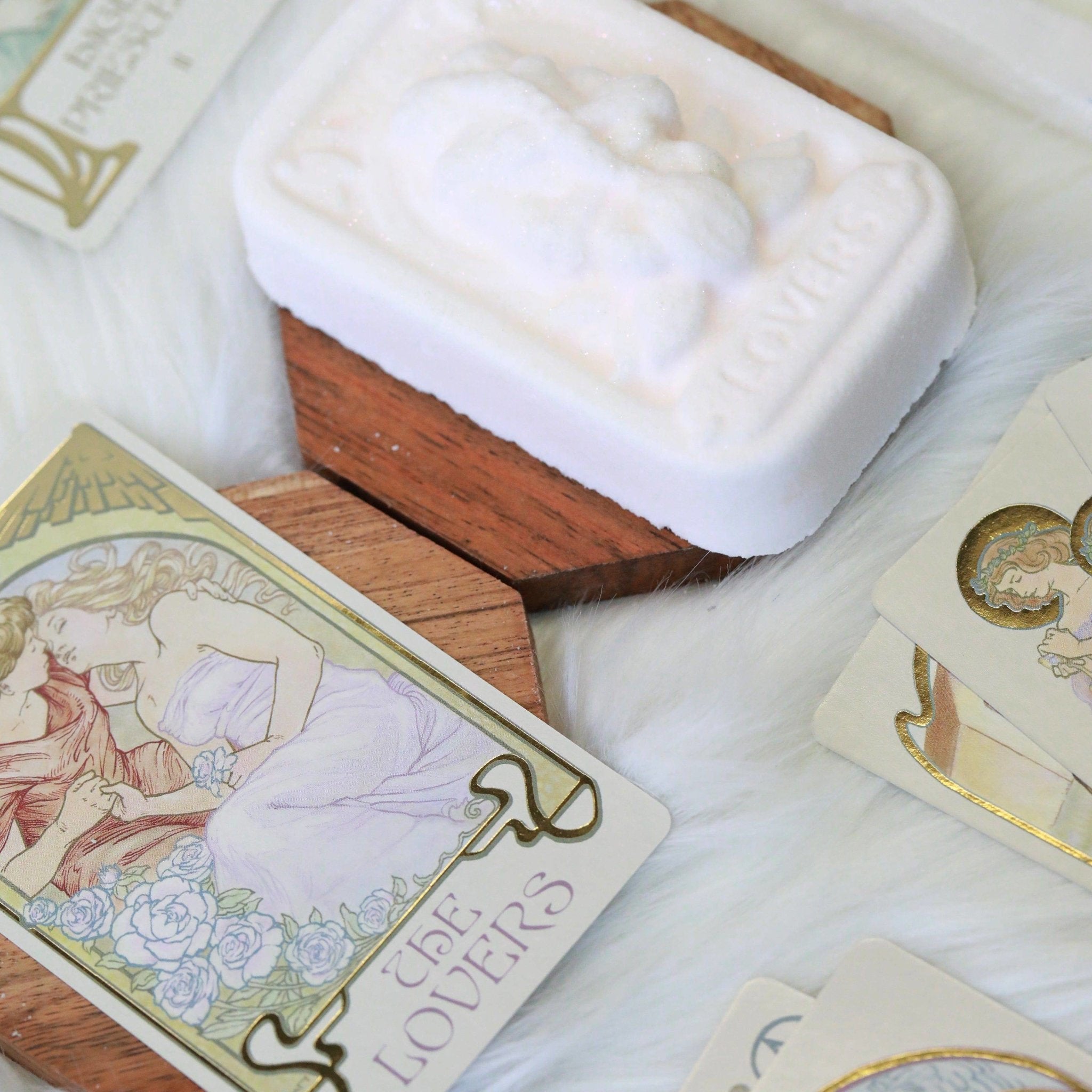 The Lovers Tarot Card Bath Bomb - The Gilded Witch