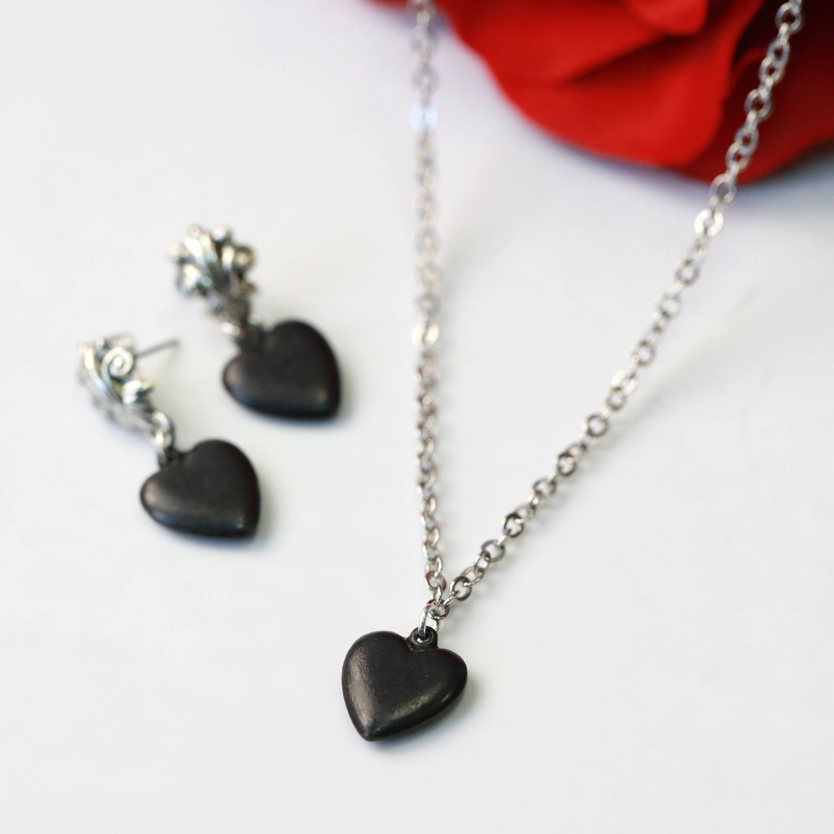 The Wednesday Heart Necklace - The Gilded Witch
