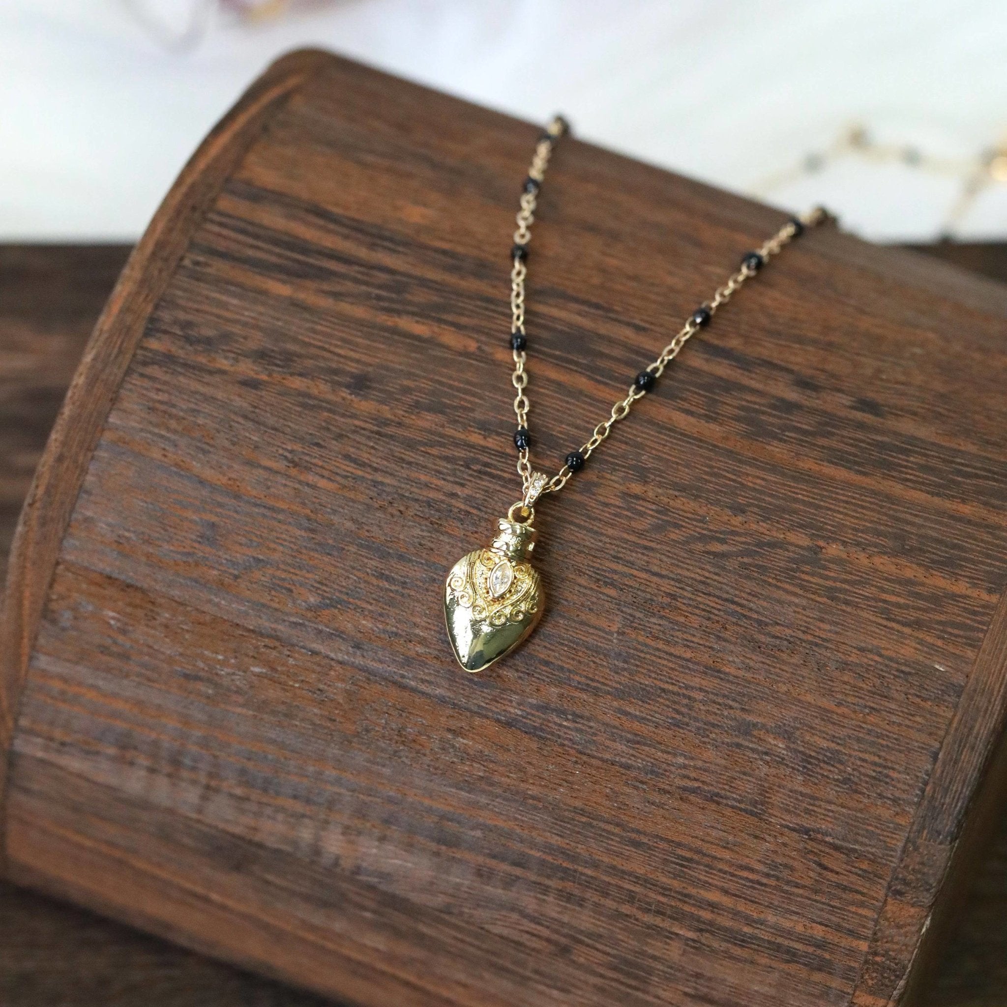 Apothecary Necklace - The Gilded Witch
