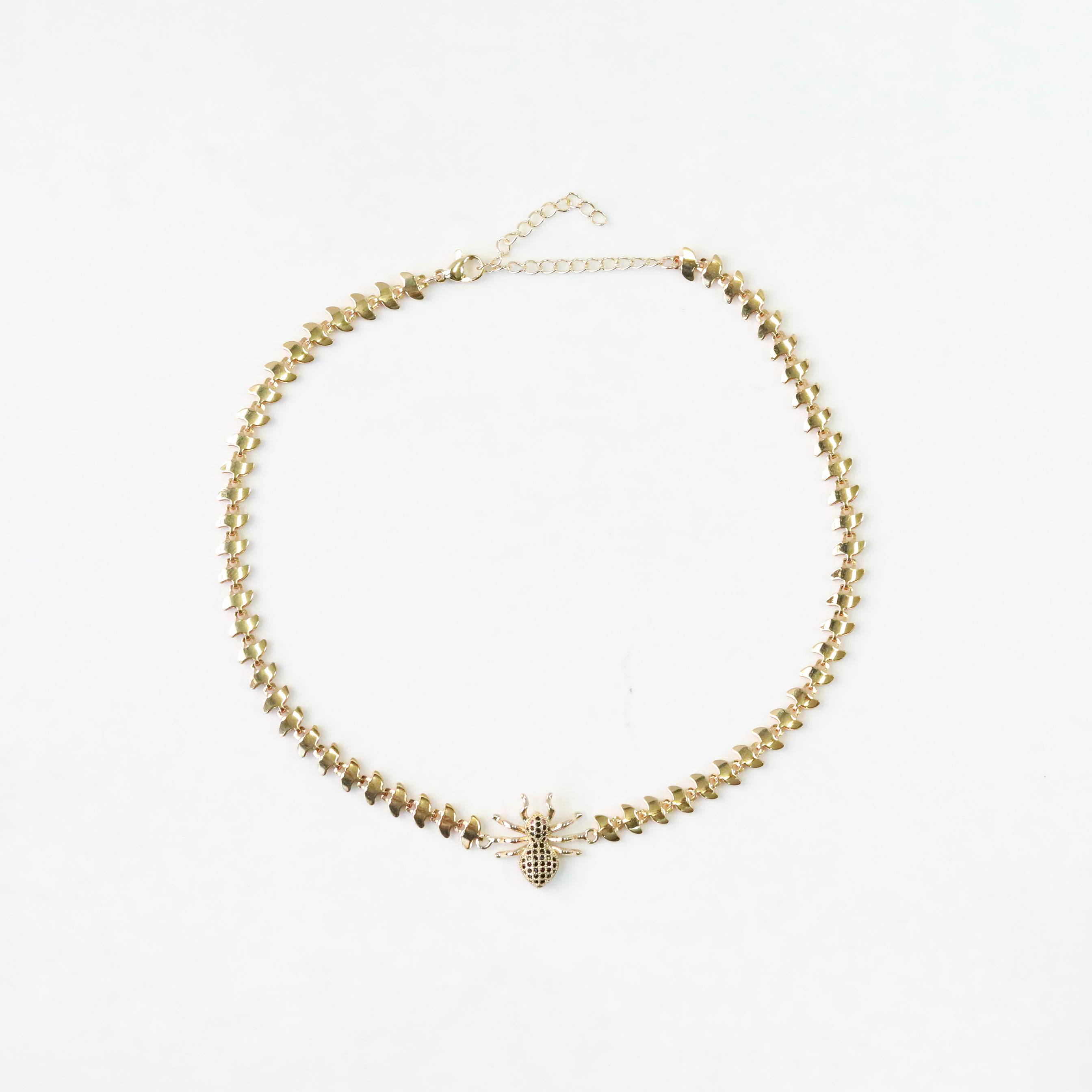 Sparkling Spider Choker - The Gilded Witch